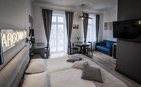 Boutique Studio, 5-Minute Walk To Stadion Narodowy Metro